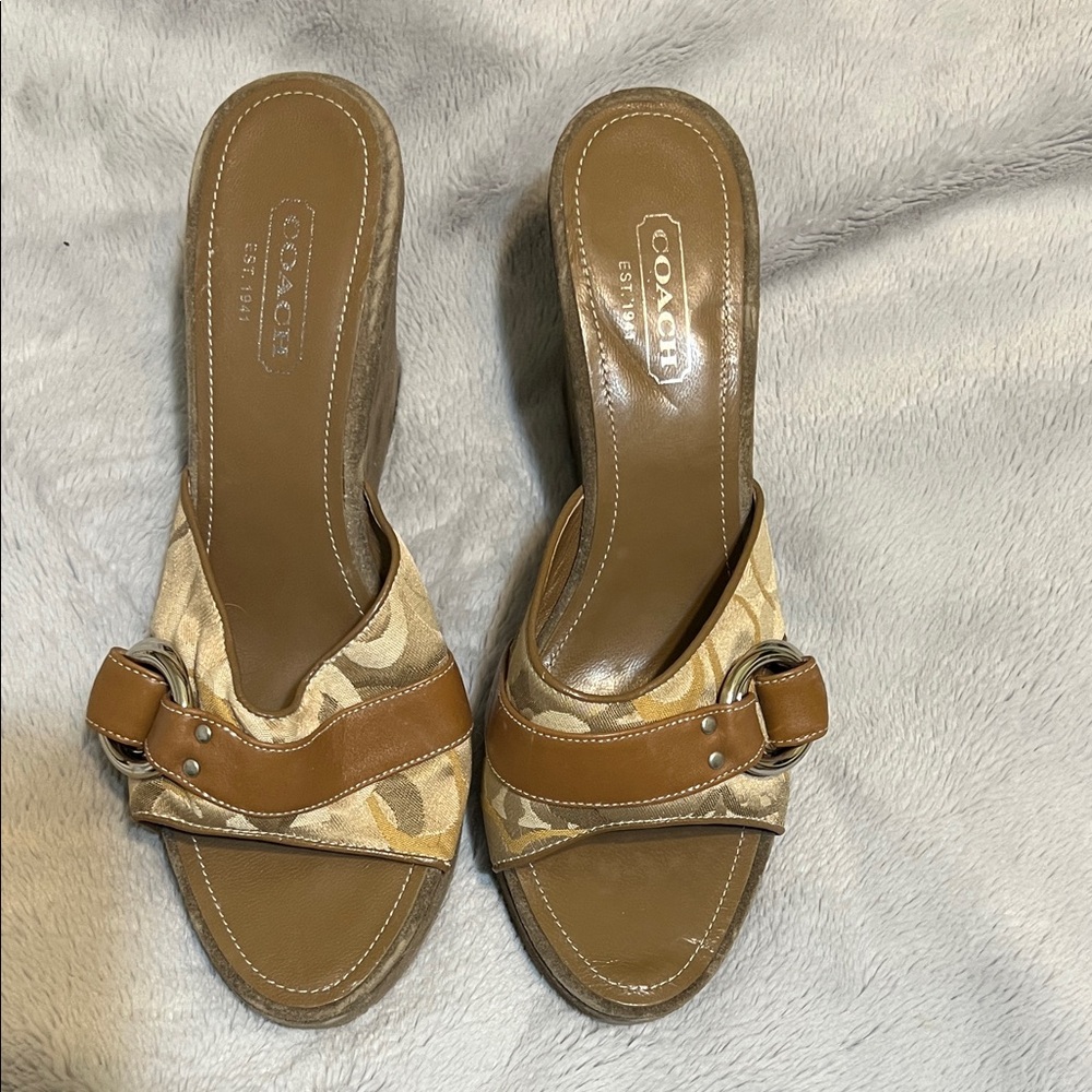 Coach Women's Brown and Tan Wedge Sandals